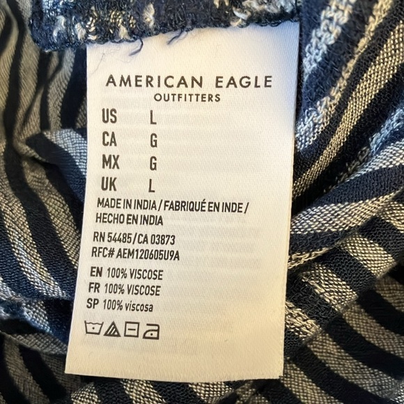 American Eagle Outfitters: Navy Blue/Gray wrap skirt- size Large - Picture 4 of 13